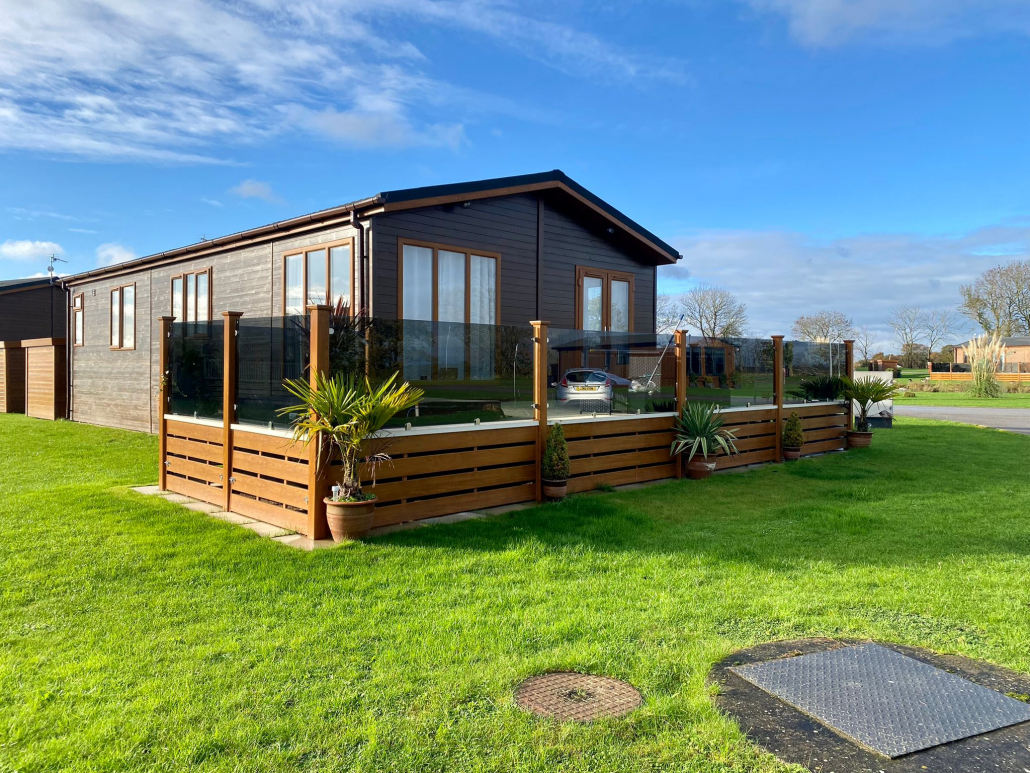 The Burleigh Lodge £SOLD Woodward Lakes and Lodges