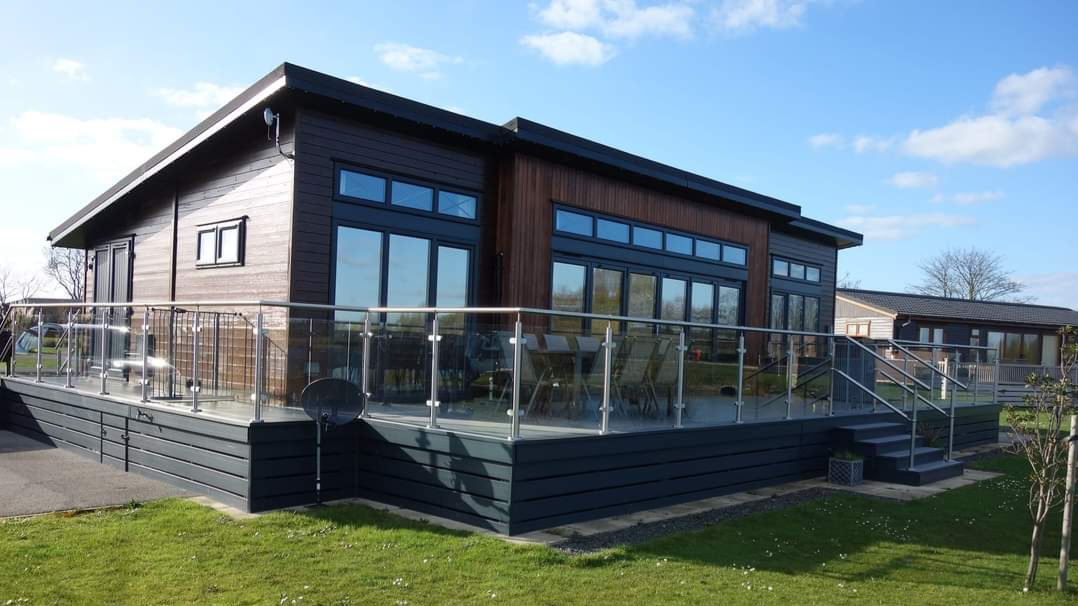 Property front Woodward Lakes and Lodges